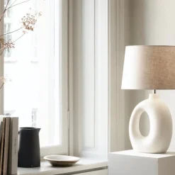 Ada lampfot elfenbensvit