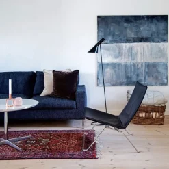 AJ Golvlampa black