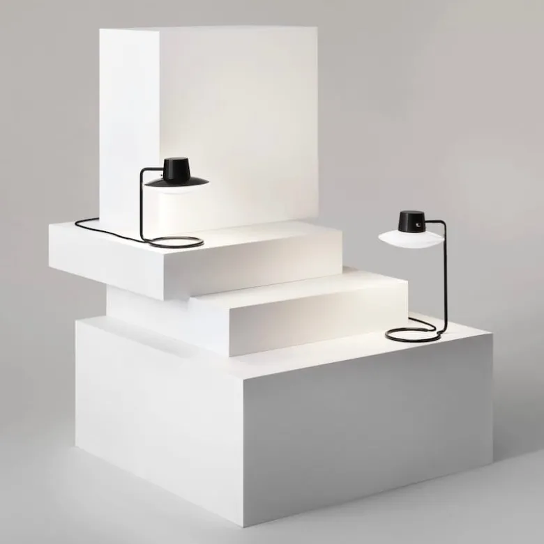 AJ Oxford 280mm Bordslampa metal black/Opal glass