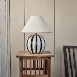 Alba lampfot svart/vit, beige skärm