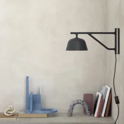 Ambit vägglampa taupe