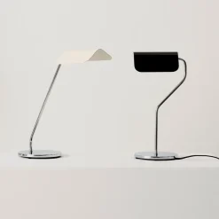 Apex skrivbordslampa oyster white