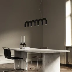 Arch Straight taklampa svart