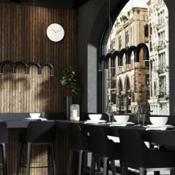 Arch Straight taklampa svart