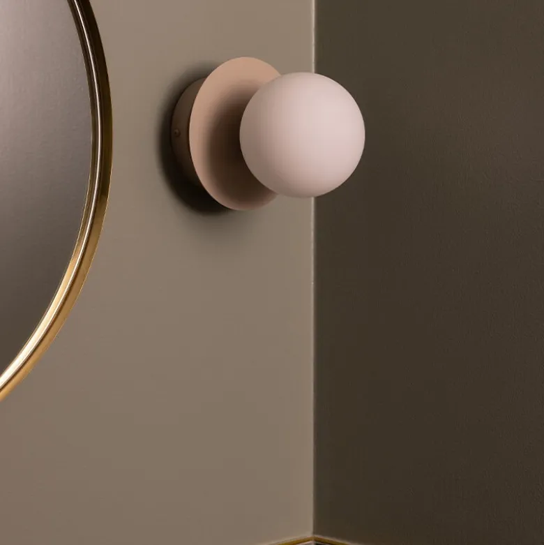 Art Deco IP44 badrumsbelysning mud/vit