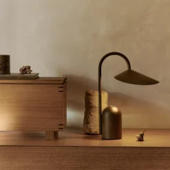 Arum portabel bordslampa mörk choklad