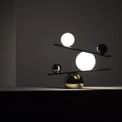 Balance bordslampa mässing