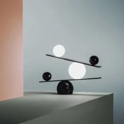 Balance bordslampa svart