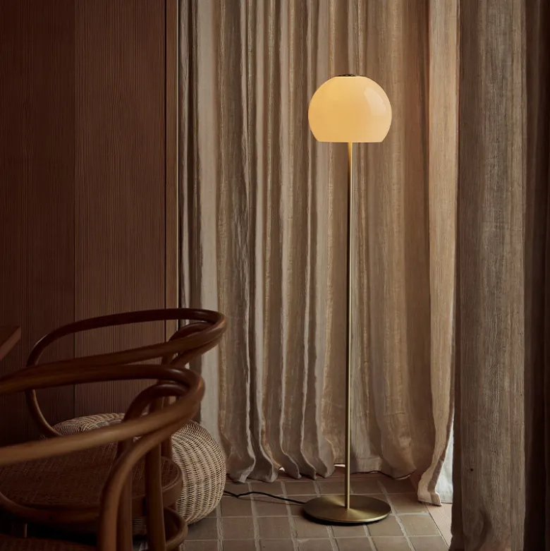 Ball glass Ø25 golvlampa sand grey