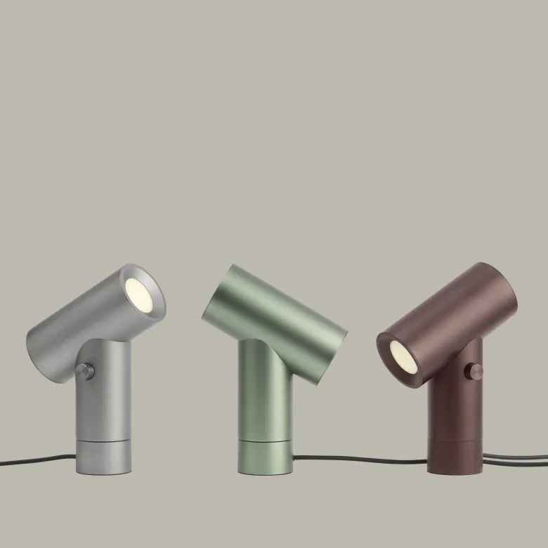 Beam bordslampa svart