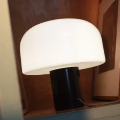 Bellhop glass bordslampa cioko