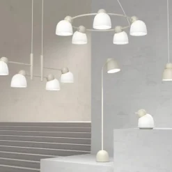 Bird bordslampa sand/mässing/opalglas