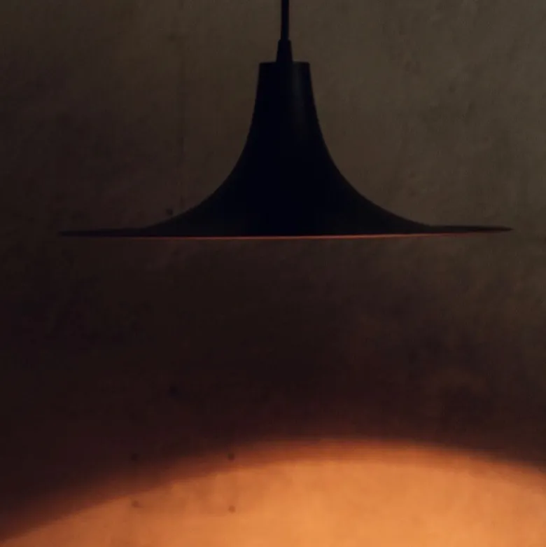 Blackstar taklampa svart/råmässing