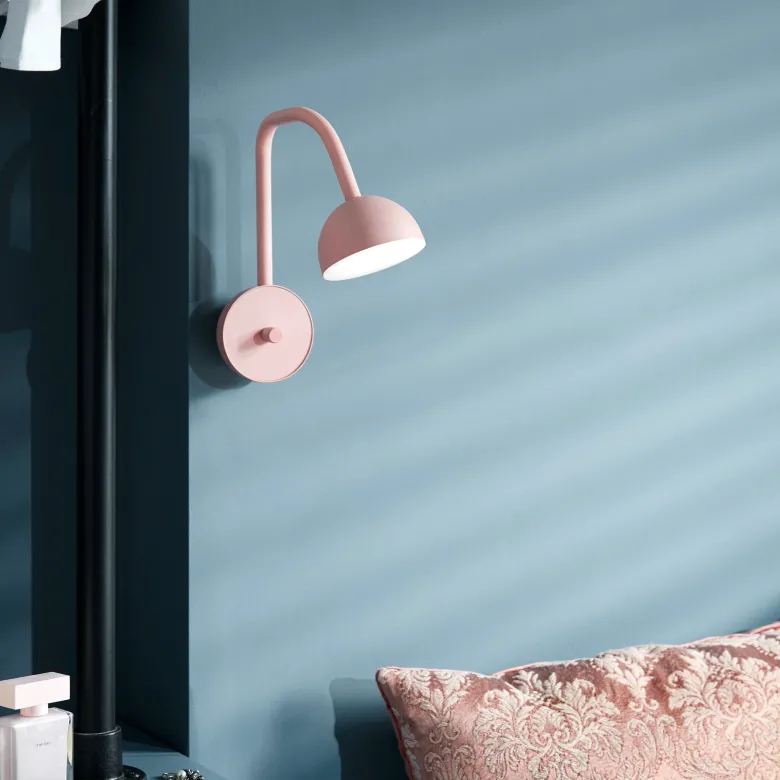 Blush Vägglampa rosa