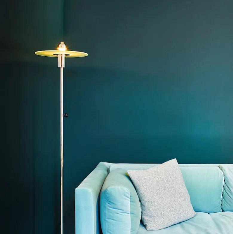 BST 23 Bauhaus golvlampa nickel/frostat glas