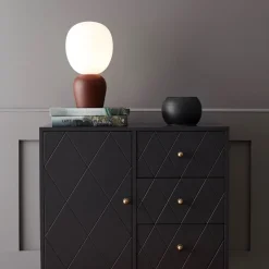 Buddy bordslampa mörk roströd/opal
