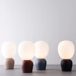 Buddy bordslampa mörk sand/opal
