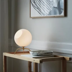 Bug 20 Bordslampa Mässing/opalglas