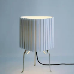 Canelé bordslampa soft blue