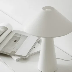 Cannes bordslampa vit