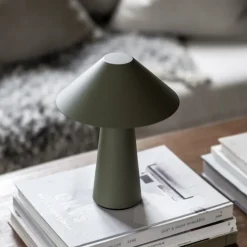Cannes IP44 portabel bordslampa grön