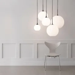 Capo Ø400 taklampa svart/opal glas