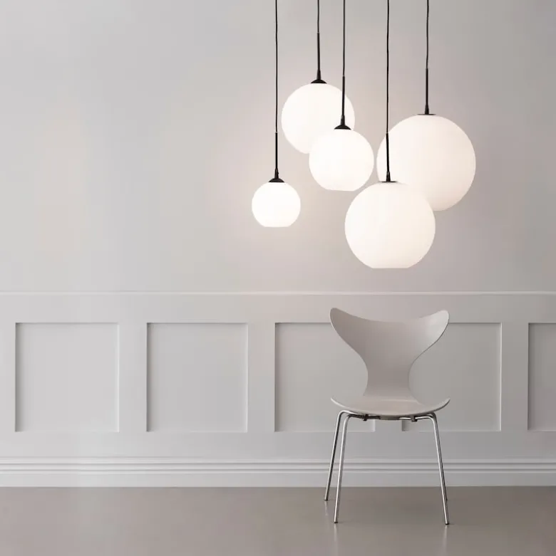 Capo Ø400 taklampa svart/opal glas
