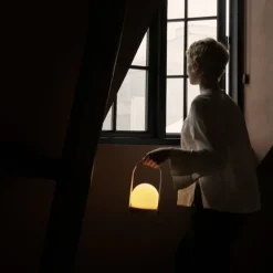 Carrie portabel bordslampa IP44 ivory/leather