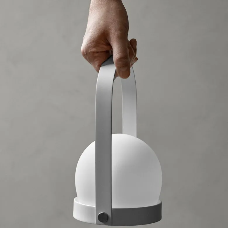 Carrie portabel bordslampa vit
