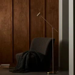 Cato golvlampa dimbar mässing