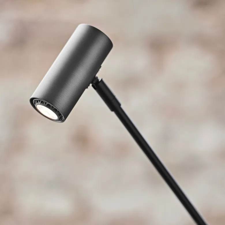 Cato golvlampa dimbar oxidgrå/mattsvart