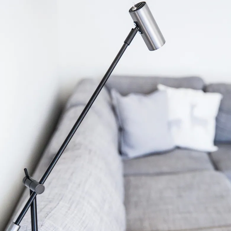 Cato golvlampa dimbar oxidgrå/mattsvart