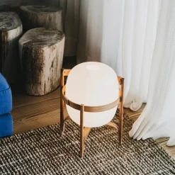 Cesta bordslampa opalglas
