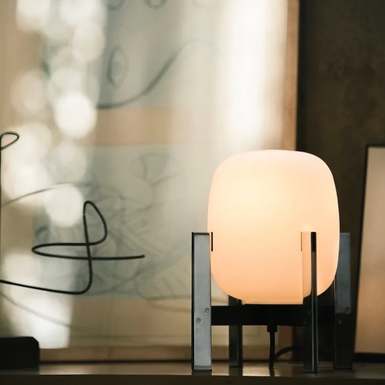 Cestita metalica bordslampa