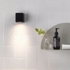 Chios 80 vägglampa IP44 matt vit
