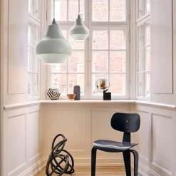 Cirque medium Taklampa grey