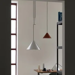 Compass 260 taklampa Pompeian red