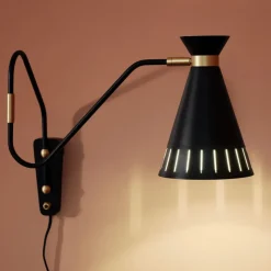 Cone vägglampa black noir