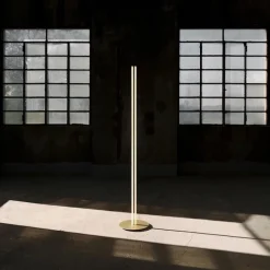 Coordinates golvlampa anodized champagne