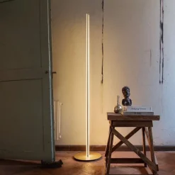 Coordinates golvlampa anodized champagne