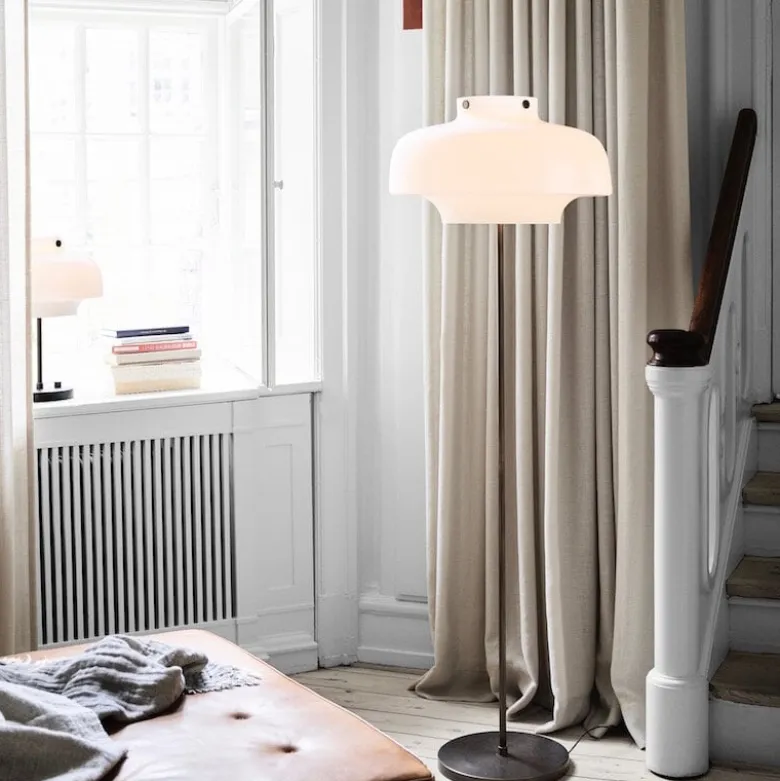 Copenhagen SC14 Golvlampa opal glass/bronzed brass