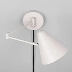 Cosima vägglampa varmgrå