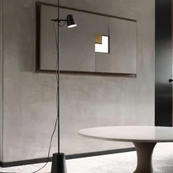 Counterbalance D73t Golvlampa Svart