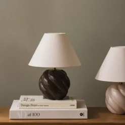 Dahlia 24 Bordslampa Beige