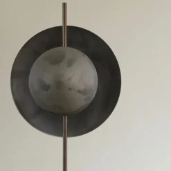 Dawn golvlamp oxidized