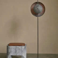 Dawn golvlamp oxidized
