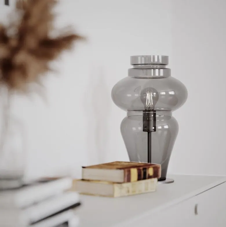 Dolores bordslampa grå