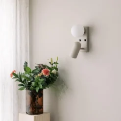 Doppio vägglampa beige/vit