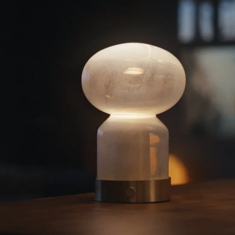 Essence bordslampa misty/rå mässing