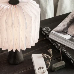 Fia bordslampa vit/svart